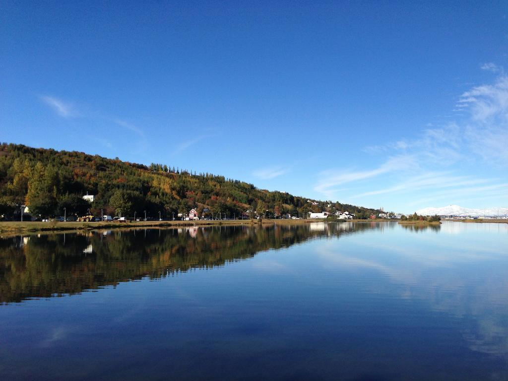 Guesthouse Hvitahusid Akureyri Zewnętrze zdjęcie