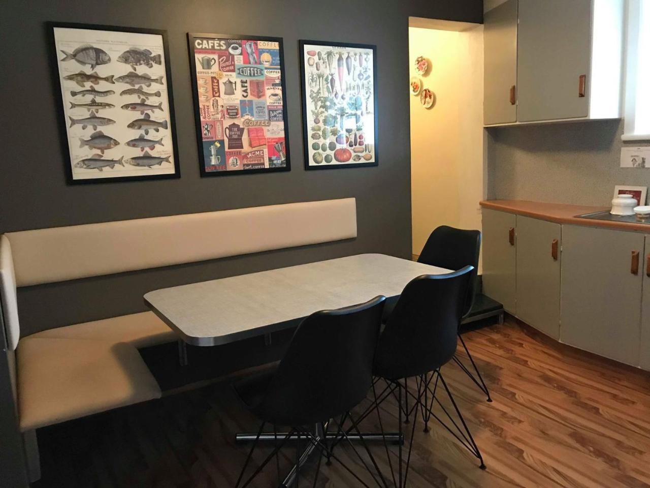 Guesthouse Hvitahusid Akureyri Zewnętrze zdjęcie