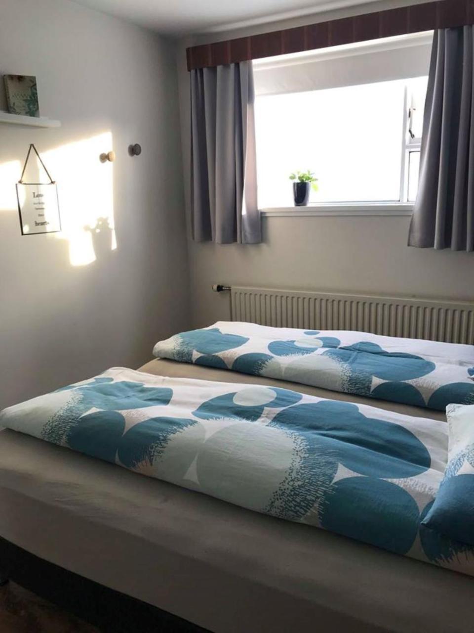 Guesthouse Hvitahusid Akureyri Zewnętrze zdjęcie